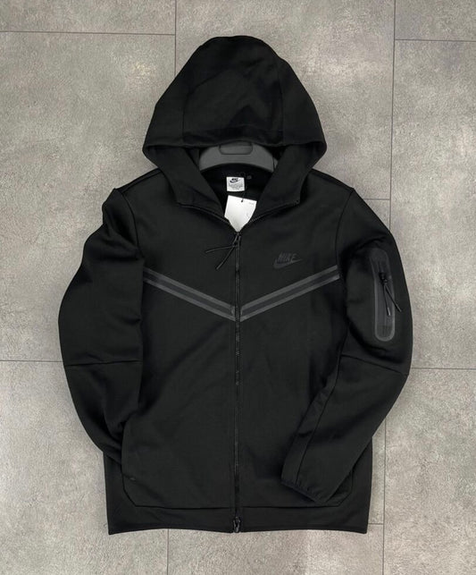 Nike tech fleece