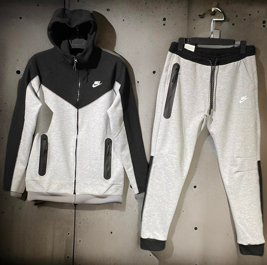 Nike tech fleece